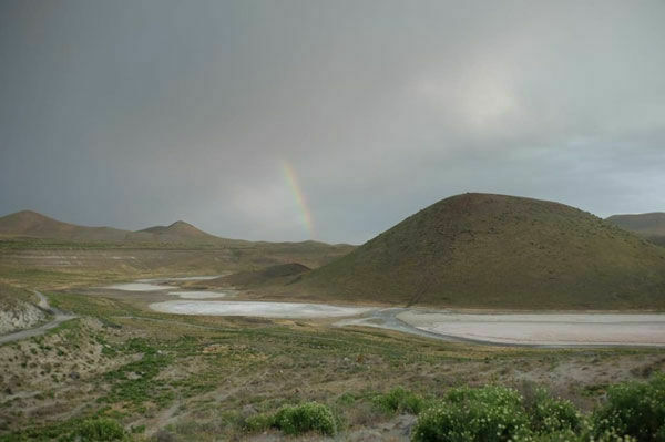 Meke Gölü'nde yağış sonrası gökkuşağı şöleni oldu