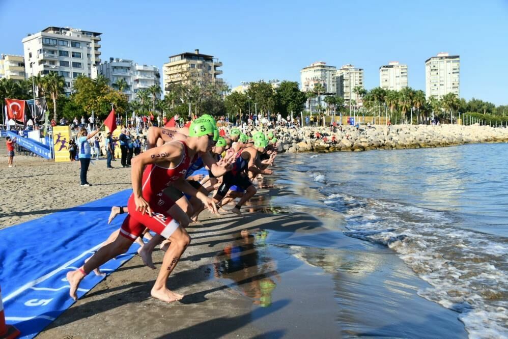 Mersin Dünya Paratriatlon Kupası ve Avrupa Triatlon Gençler Kupası’na ev sahipliği yapıyor