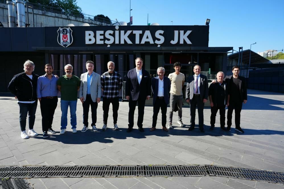 Beşiktaş Başkanı Hasan Arat Fernando Santos ile vedalaştı