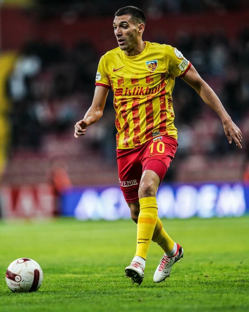 Kayserispor'un Mehdi Bourabia'sı Trabzonspor maçında ikinci golünü attı