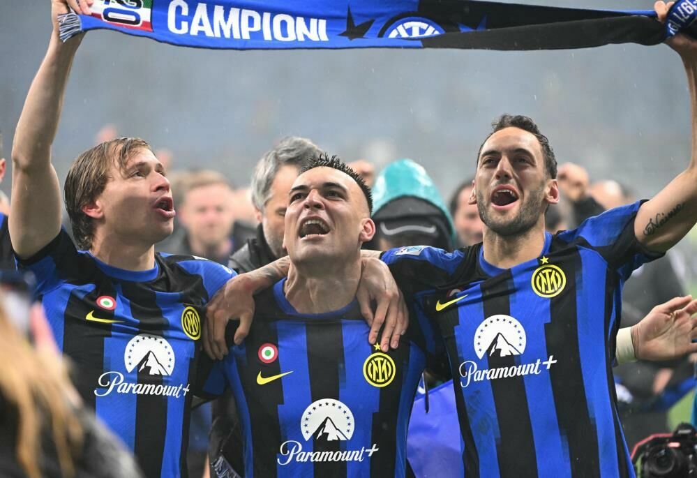 Inter Milan'ı yenerek Serie A şampiyonluğunu ilan etti
