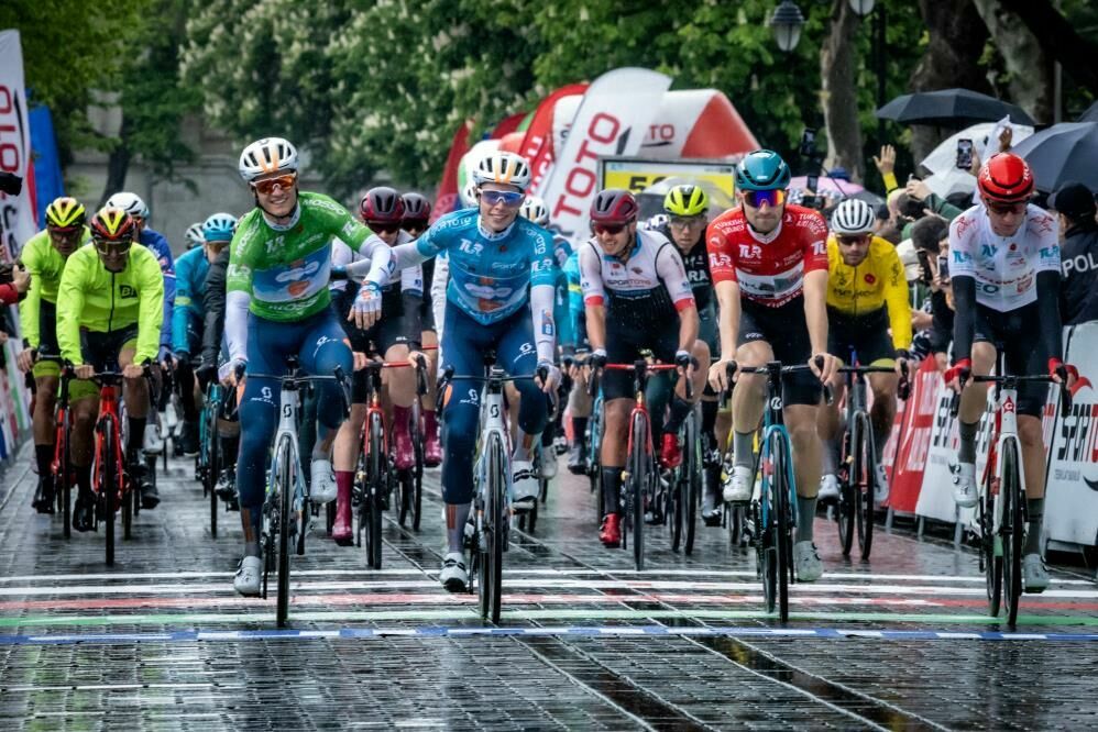 59'uncu Cumhurbaşkanlığı Bisiklet Turu'nun Şampiyonu Frank van den Broek oldu