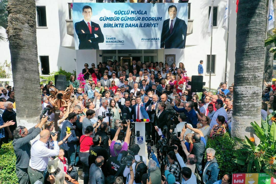 Bodrum Belediye Başkanı Seçilen Tamer Mandalinci Görevi Devraldı (4) Result
