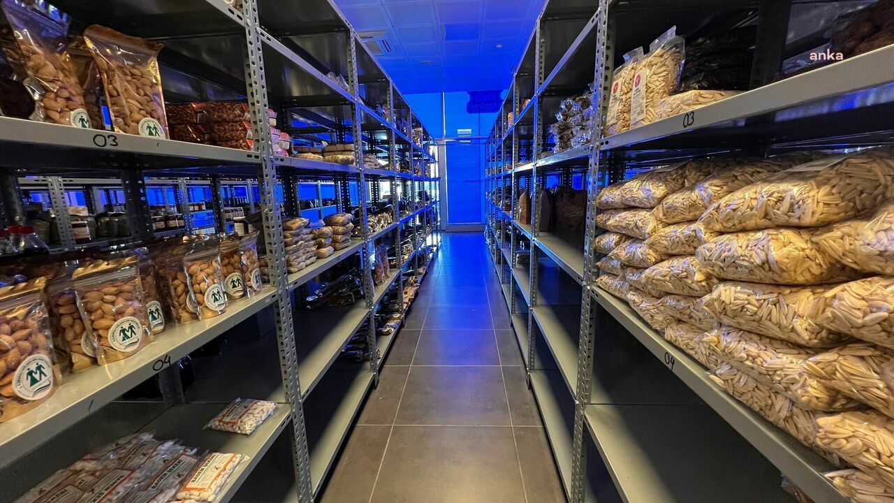 İBB Halk Market'te 800'ün üzerinde ürün satılıyor! İşte o ürünler