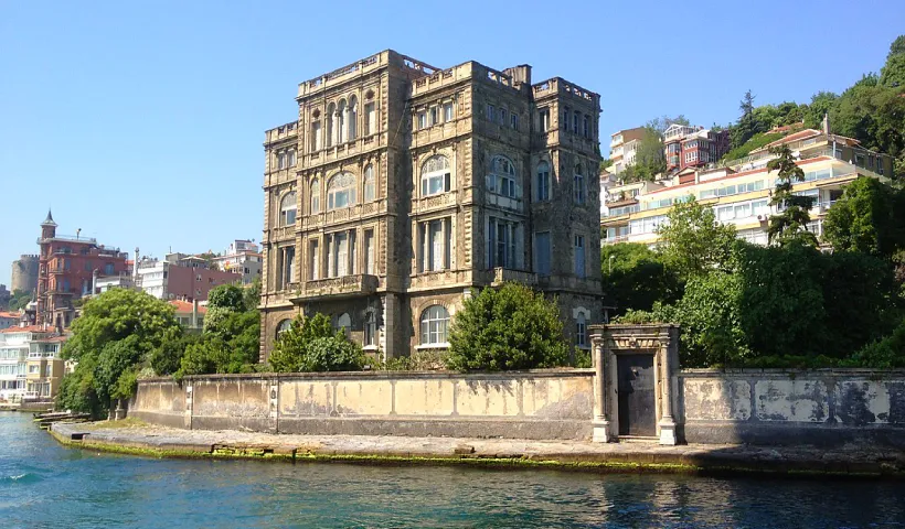 Tophane Müşiri Zeki Paşa Yalısı