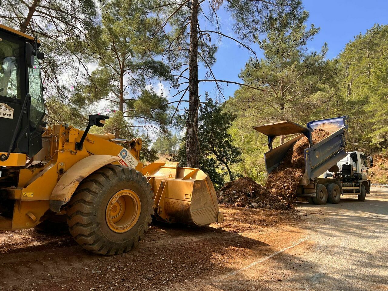 Antalya Büyükşehir Belediyesi Gazipaşa grup yollarını bakıma aldı