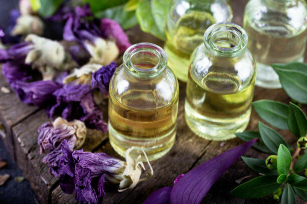 Parlayan saçlar için doğal bakım yağları: Hangi yağlar işe yarıyor?