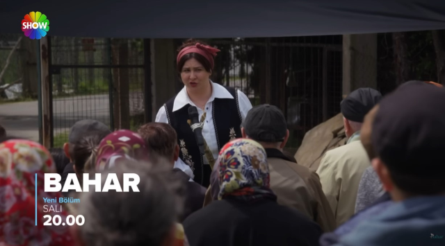 Komedyen Yasemin Sakallioglu Bahar Dizisine 17275526 3505 M