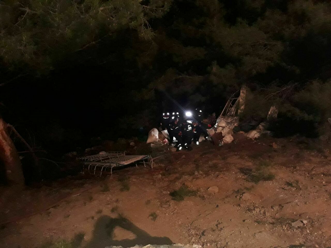 Tarım Işçilerini Taşıyan Minibüs Uçuruma Düş