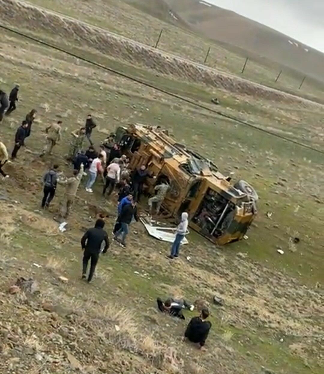 Van'da Askeri Araç Kaza Yaptı2