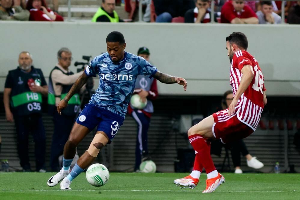 Olympiakos Aston Villa'yı evinde yenerek finale yükseldi