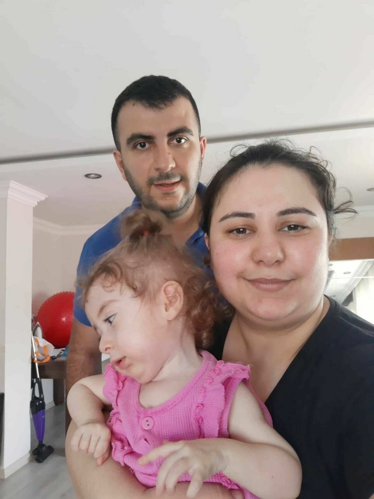 Vicdansızlığın böylesi: SMA'lı bebeğin kumbarasını çaldılar