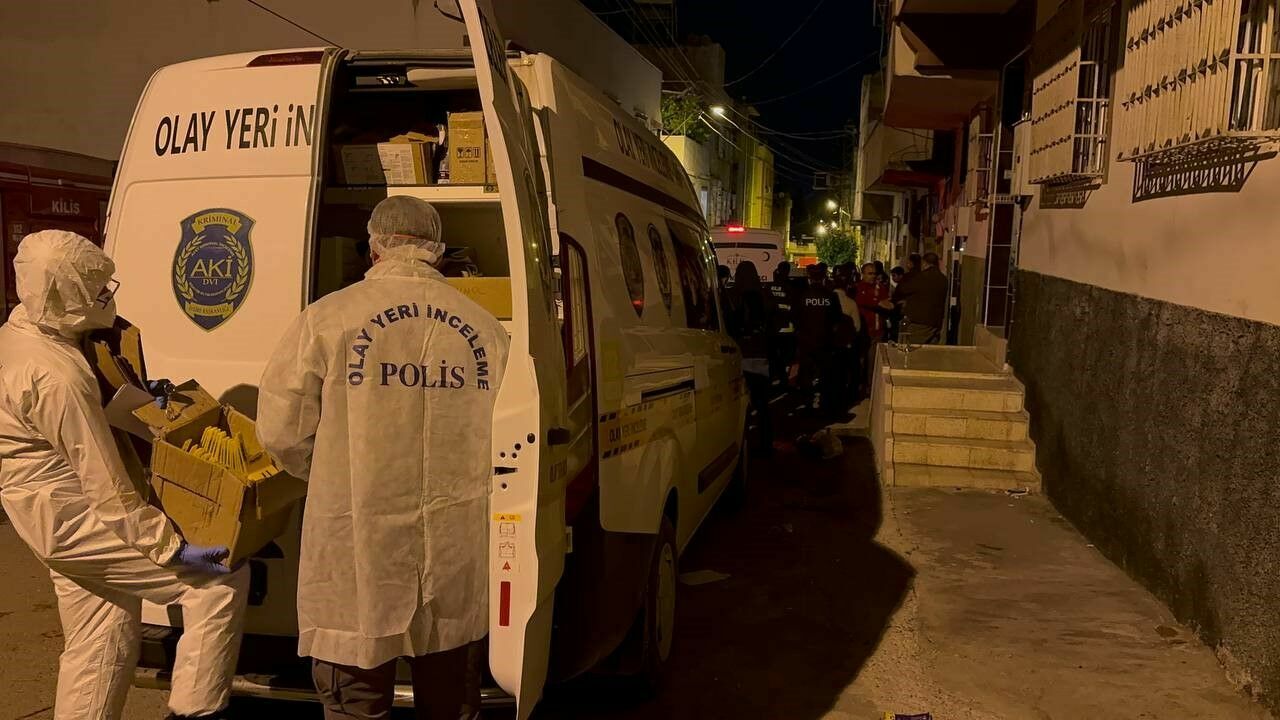 Bir Evde 5 Ceset Bulundu4