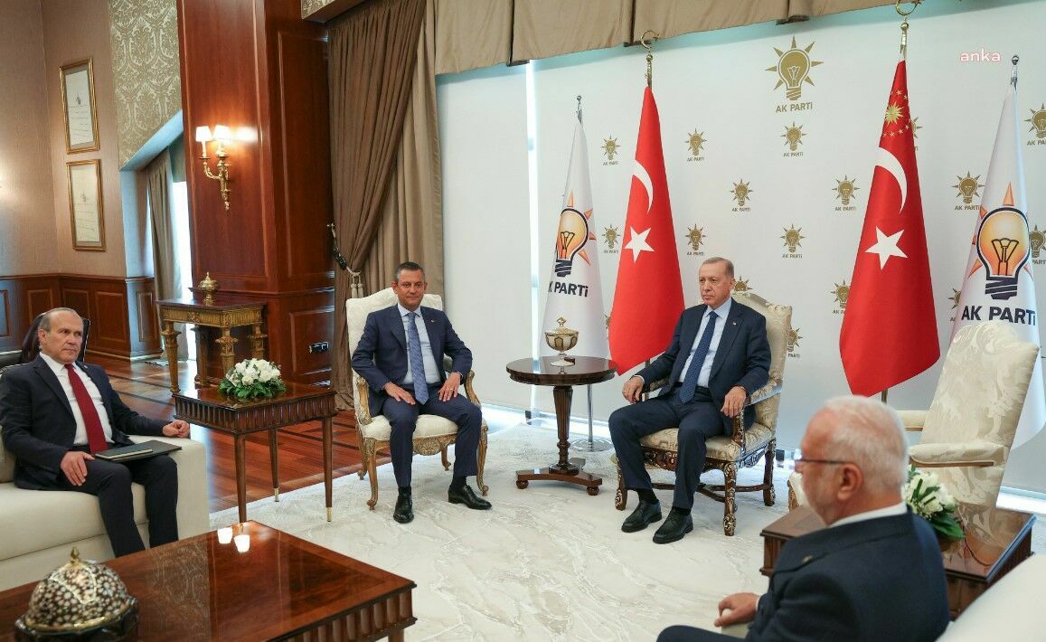 Özgür Özel ile Erdoğan'ın görüşmesi başladı