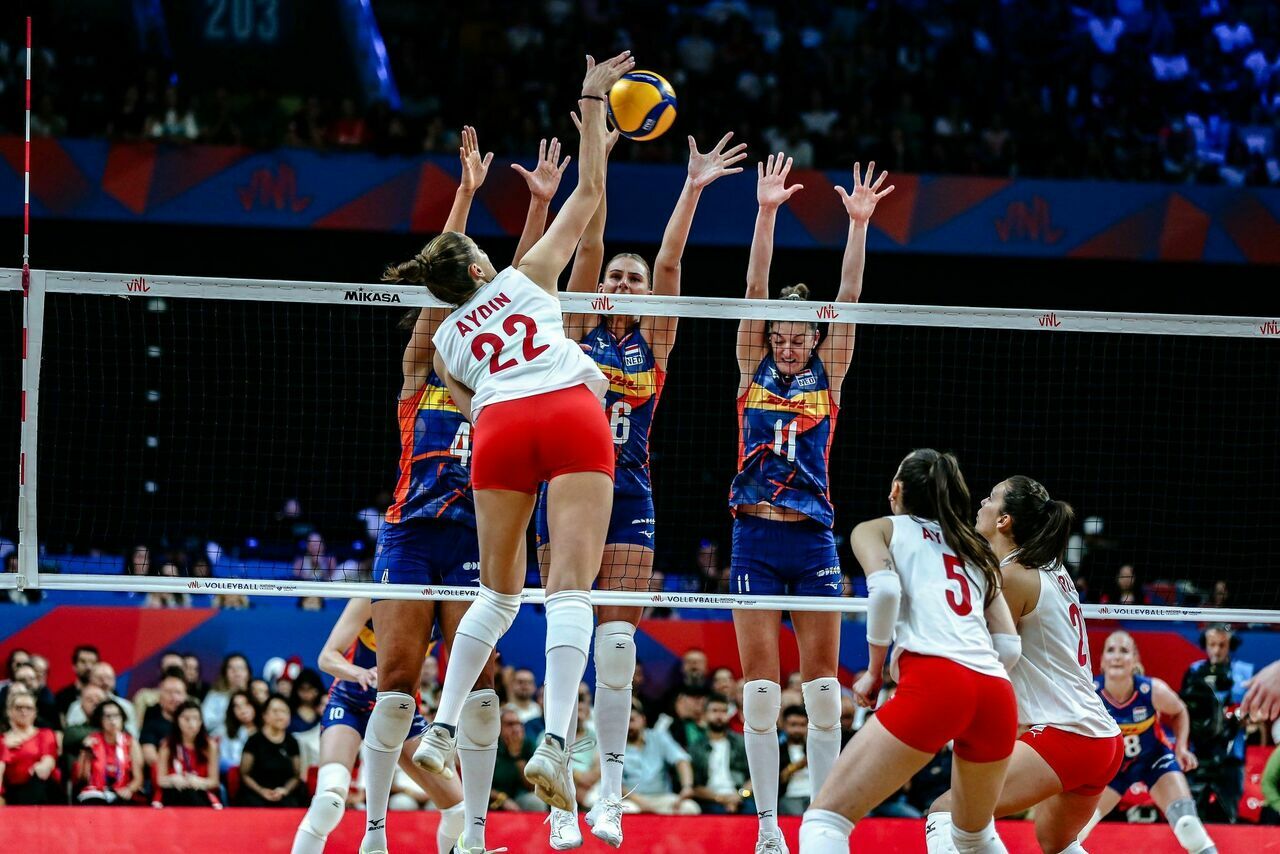 Türkiye Hollanda maçı ne zaman saat kaçta hangi kanalda?