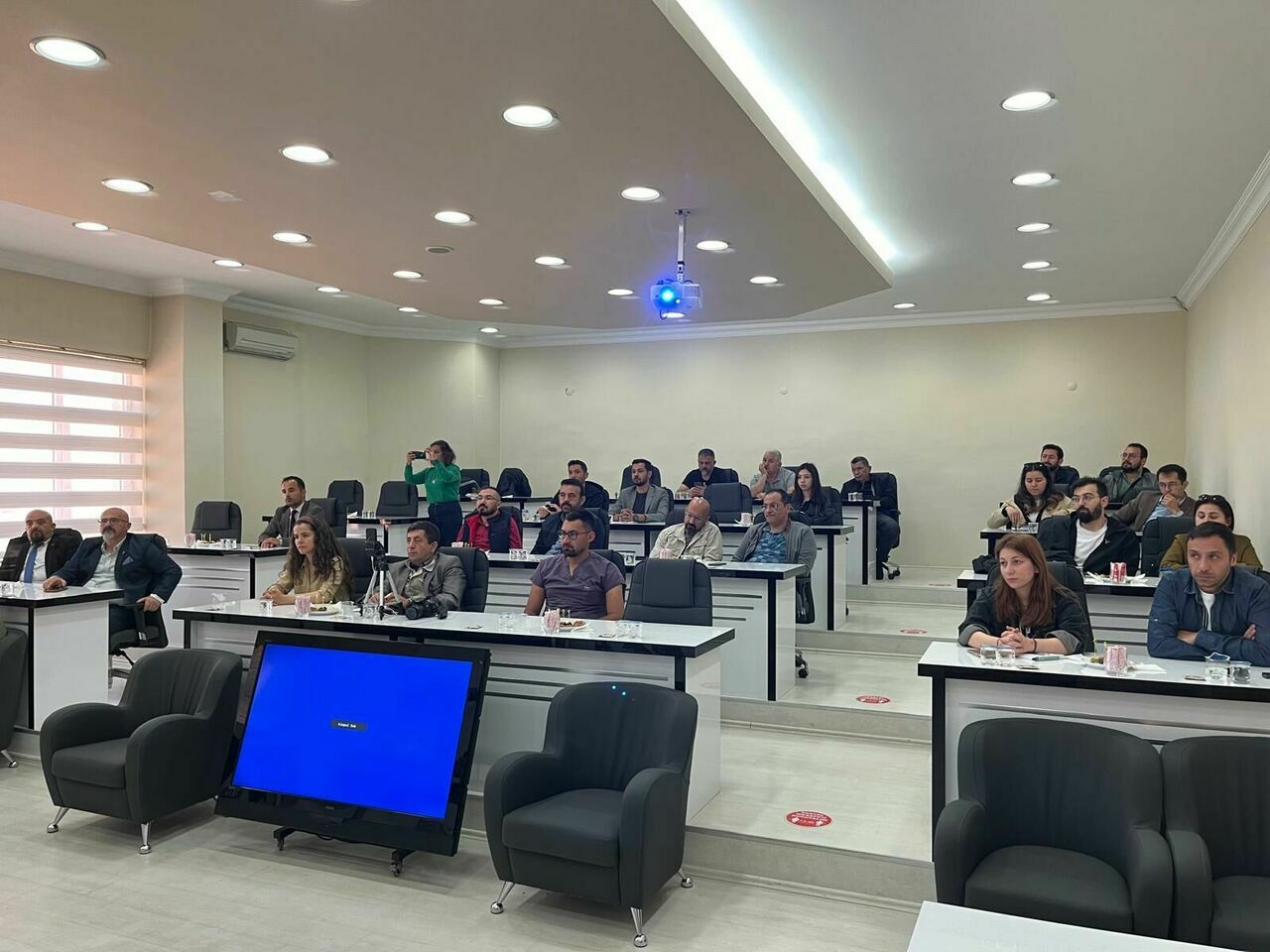 E51459Cb Bb72 4291 9071 75B546544Eed