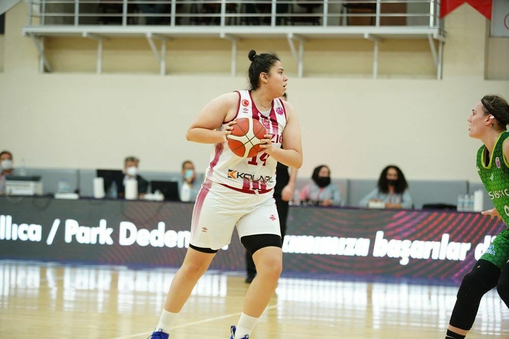 Tarsusspor Nisa Yalçın'ı kadrosuna kattı