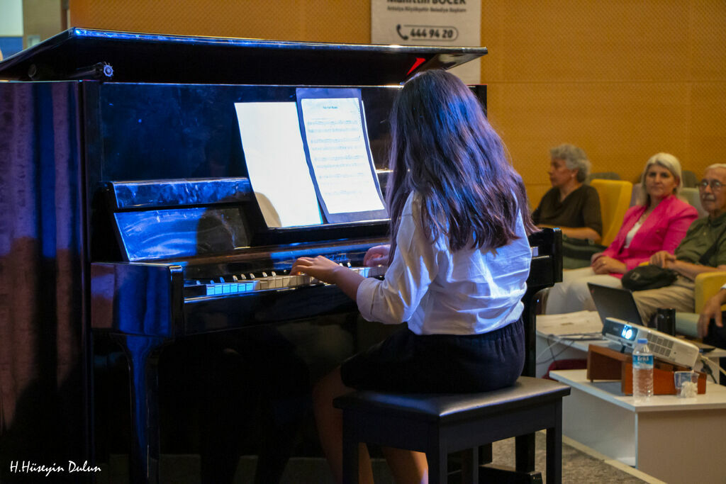 Antalya'da 5'inci Çocuk Piyano Şenliği coşkuyla gerçekleştirildi