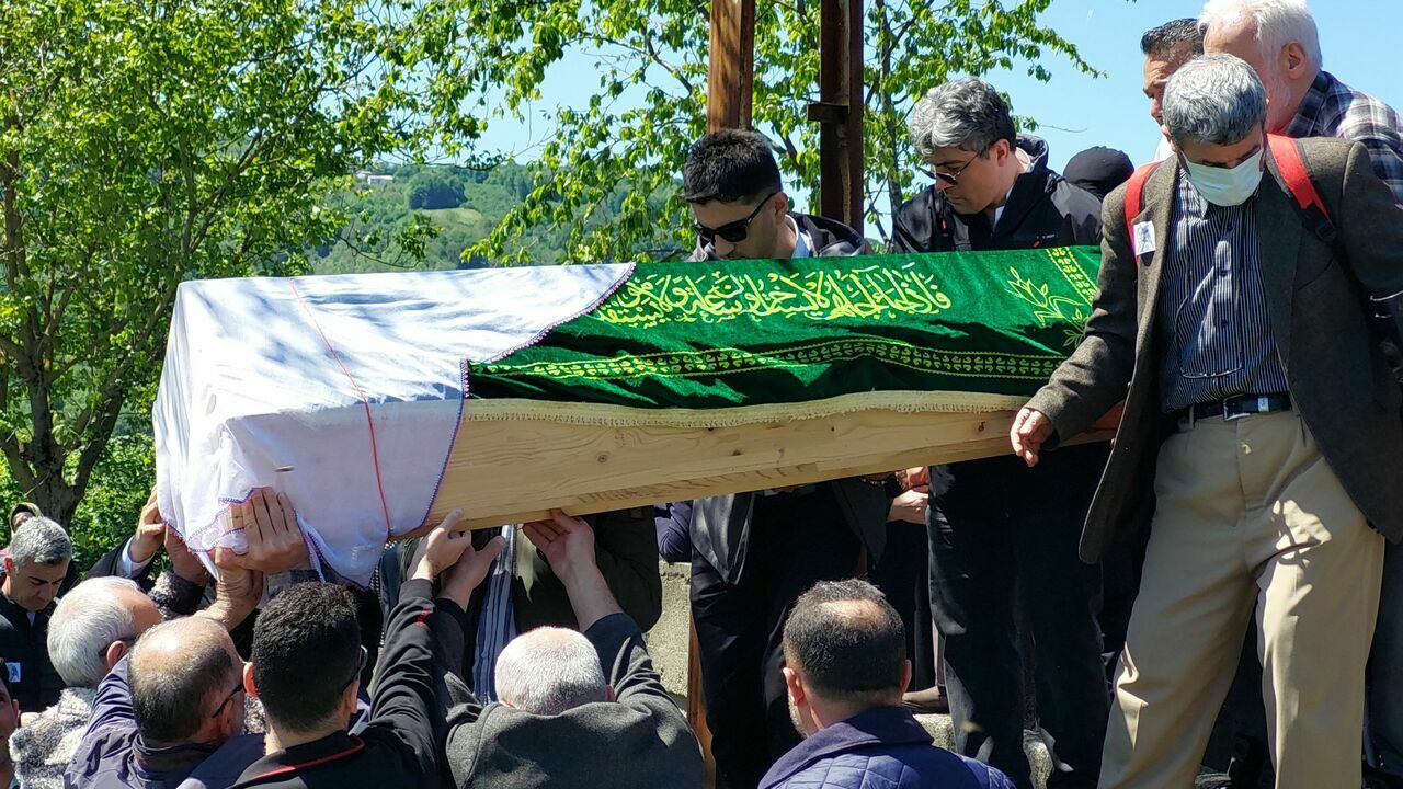 Saadet Öğretmene Gözyaşı