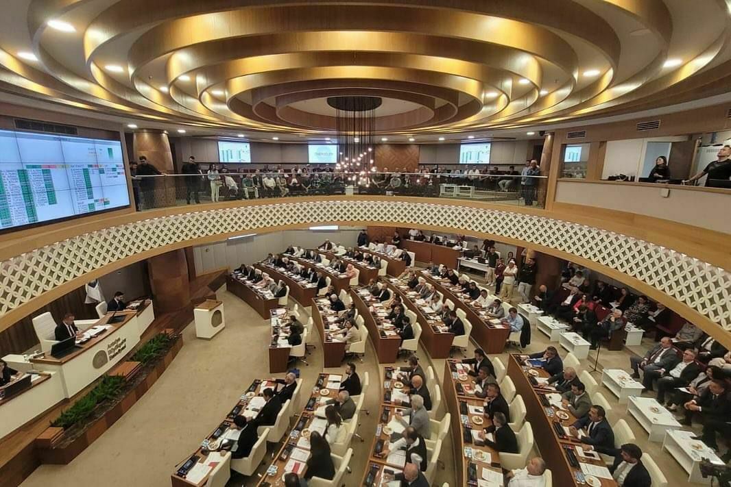 Büyükşehir’de dev borçlanma: Yatırım için 1.5 milyarlık borçlanma!