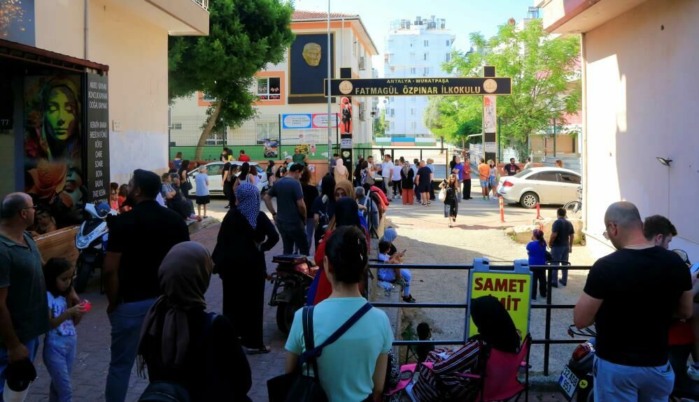 LGS heyecanı Antalya'da yaşandı!