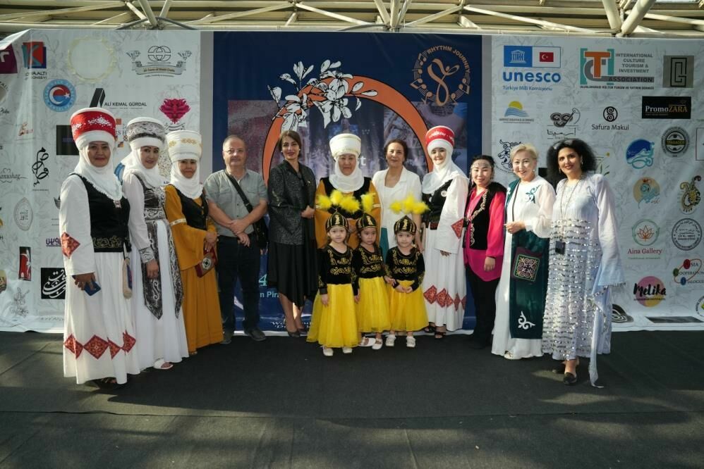 Antalya'da dünyanın renkleri buluştu!