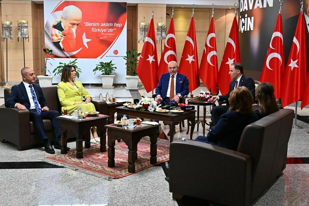 Chp Ve Mhp Heyetleri Bayramlaştı 2