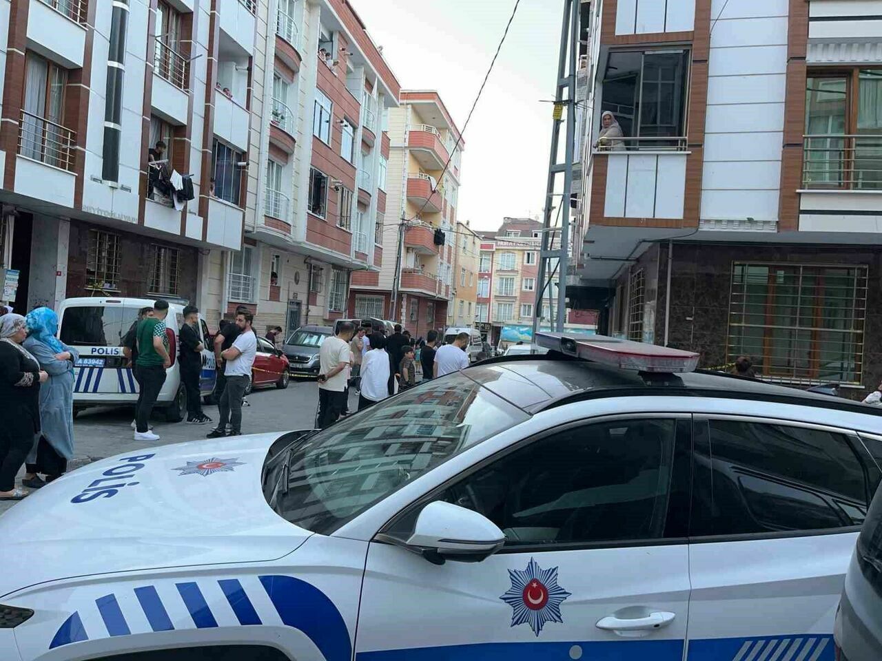 Kardeşini Öldürdü