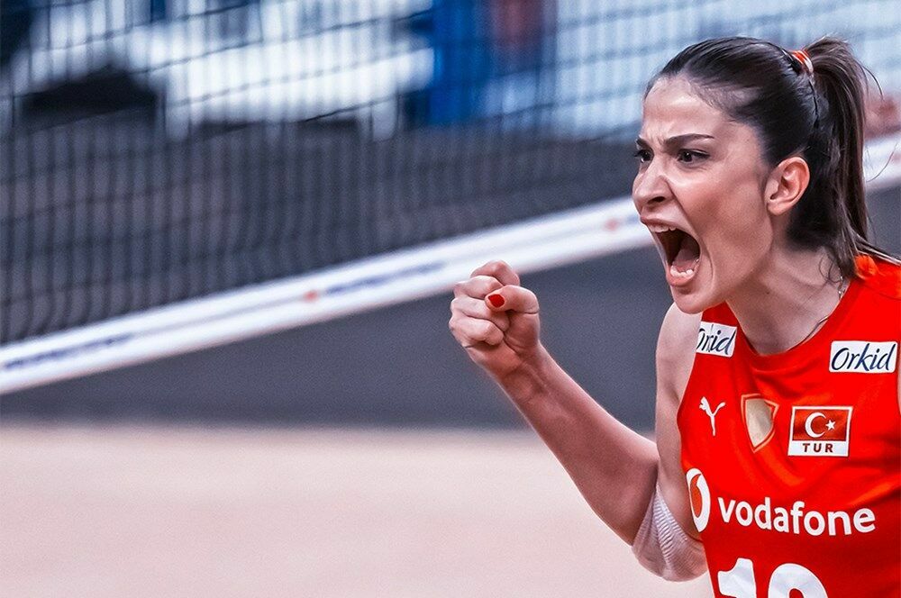 Tuğba Şenoğlu Kadrodan Çıkarıldı: Menajerinden Açıklamalar Geldi