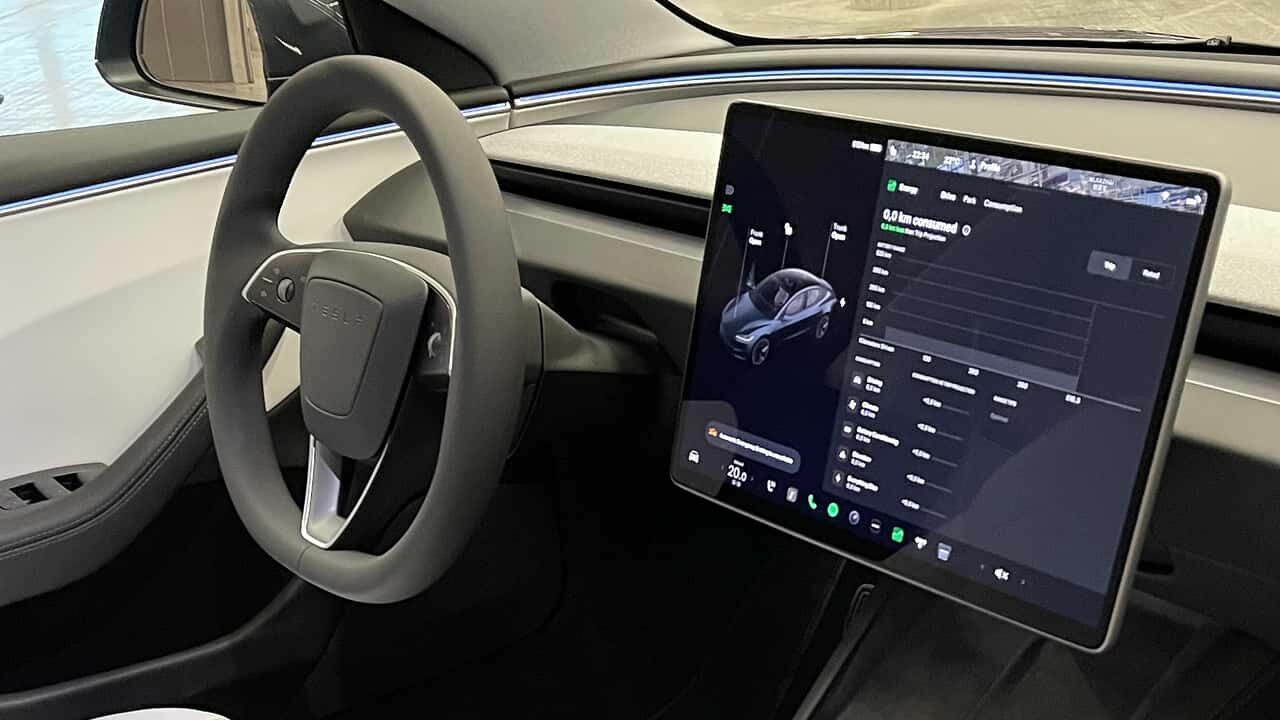 Tesla yeni Model 3'ü satışa sundu