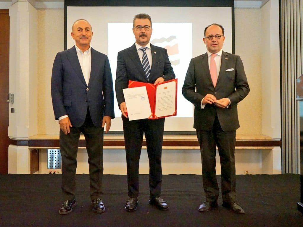 Başkan Çetin Kosta Rika'nın Antalya Fahri Konsolosu oldu