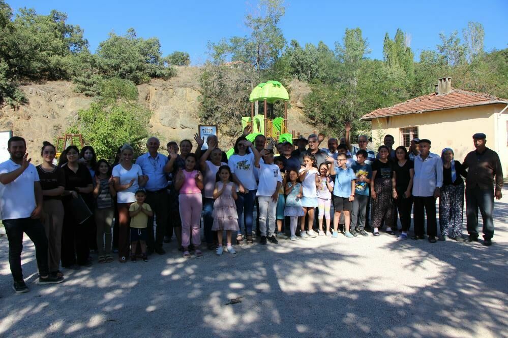Amasya'da yürüyüş yapan çocukların isteği gerçek oldu