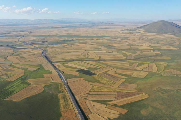 Kars Ovası doğal güzelliğiyle büyülüyor