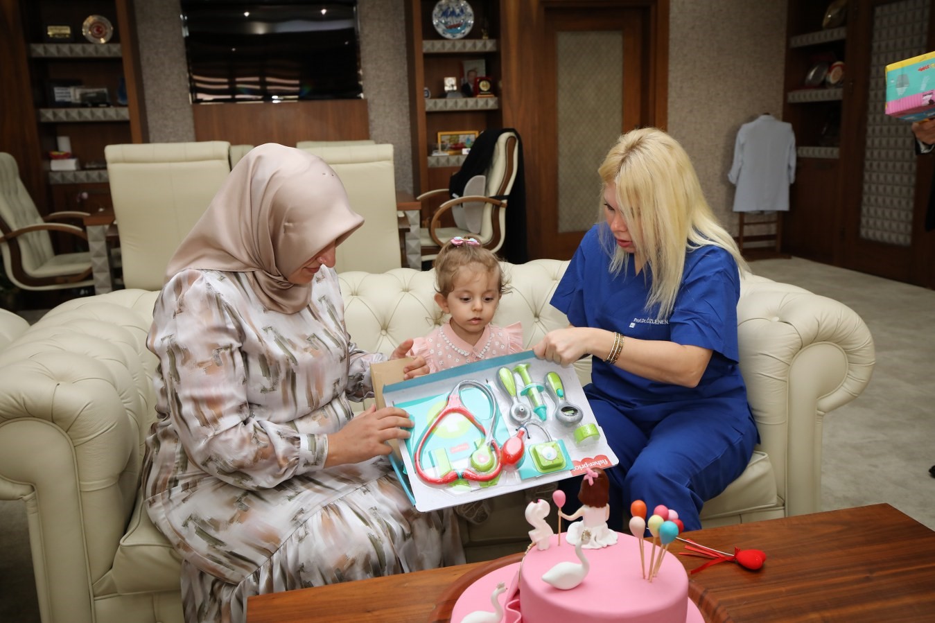 Türkiye'de İkinci Rahim Nakliyle Doğan Özlenen Bebek 2 Yaşına Girdi