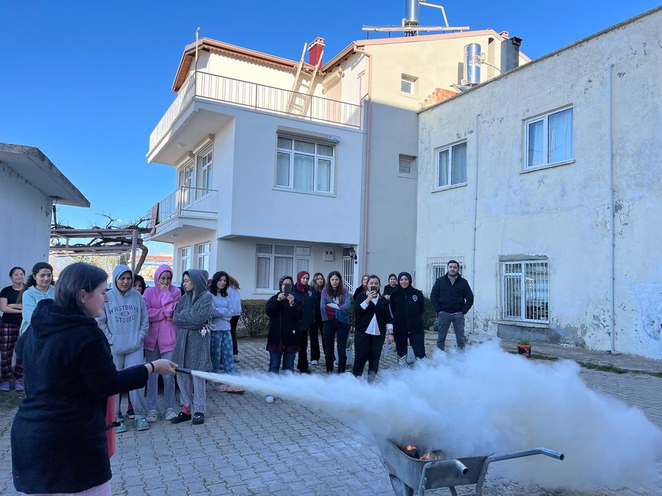 Isparta Eğirdirdeki Öğrenci Yurdunda Yangın Tatbikatı  2