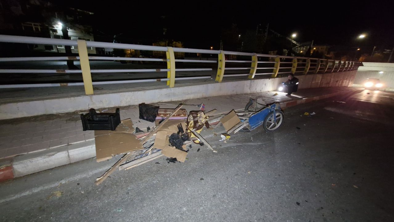 Karaman'da Kağıt Toplayan Yaşlı Adam Otomobilin Altında Kaldı 2