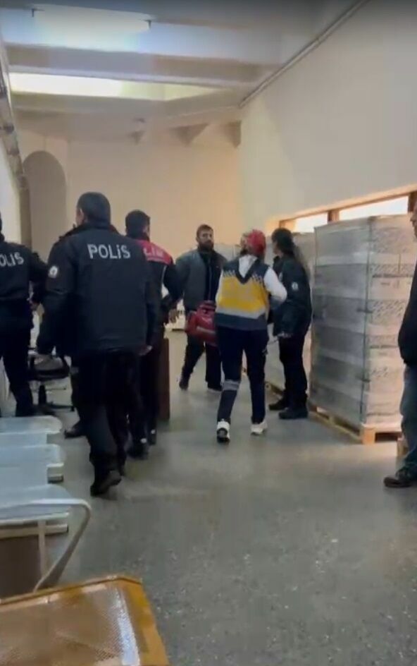 Bursa Adliyesi'nde Mahkeme Salonunda Sil*hlar Çekildi: 3 Öl*, Çok Sayıda Yaralı