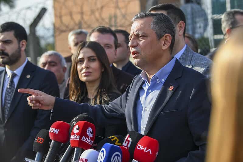 Özgür Özel’den İŞİD’li Sanıkların Tahliyesine Tepki