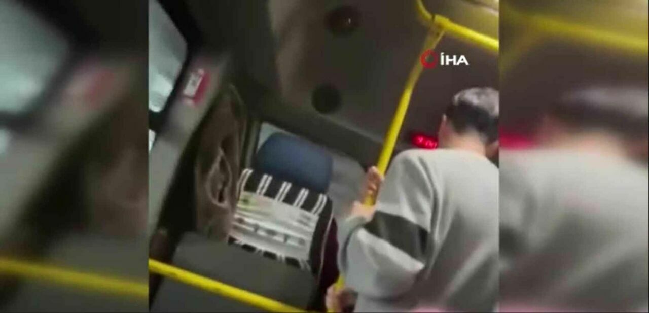 İstanbul'da Minibüs Şoförü Yolcuları İndirmedi