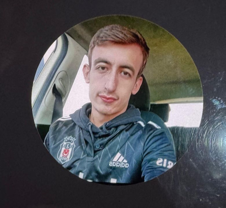 Parti Dönüşü Yarış Yapan 5 Genç Kamyonun Altında Kaldı 3