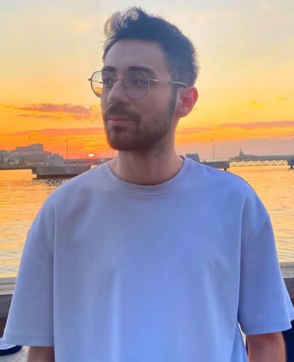 Parti Dönüşü Yarış Yapan 5 Genç Kamyonun Altında Kaldı  4