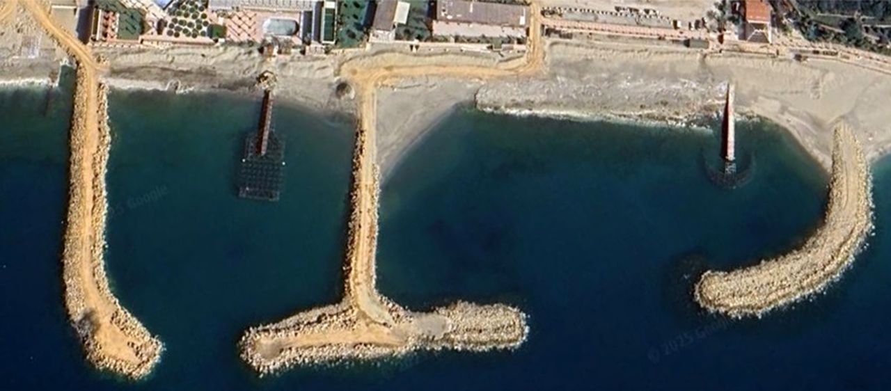 Antalya Denizlerinin İşgali Uydu Fotoğraflarıyla Belgelendi 10