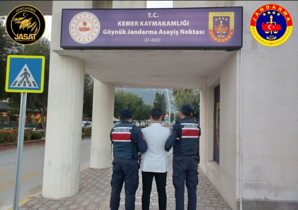 Antalya'da Jasat 191 Aranan Şahsı Yakaladı 2
