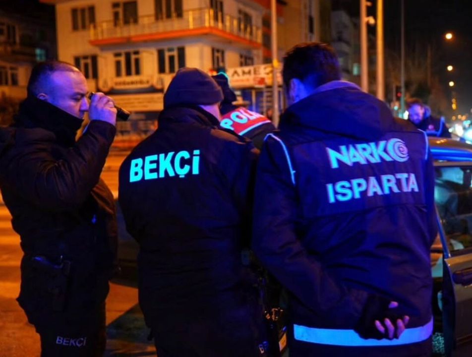 Isparta’da Son 24 Saatte Binlerce Kişi Ve Araç Denetlendi 3