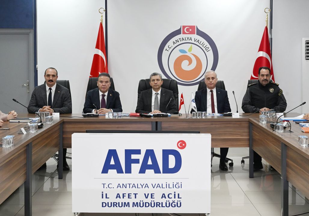 Konyaaltı'nda Sahil Saltanatına Karşı İkinci Toplantı 5