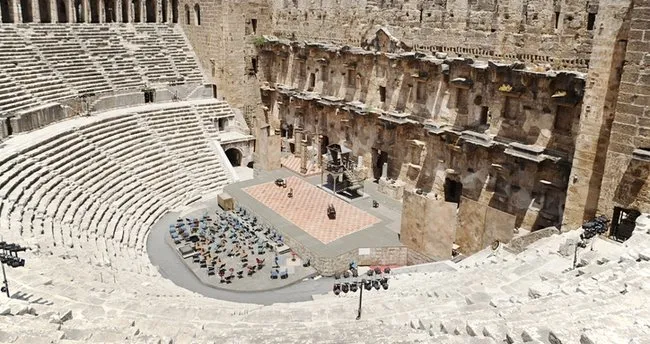 Antalya’nın Tarihi Hazinesi Aspendos12