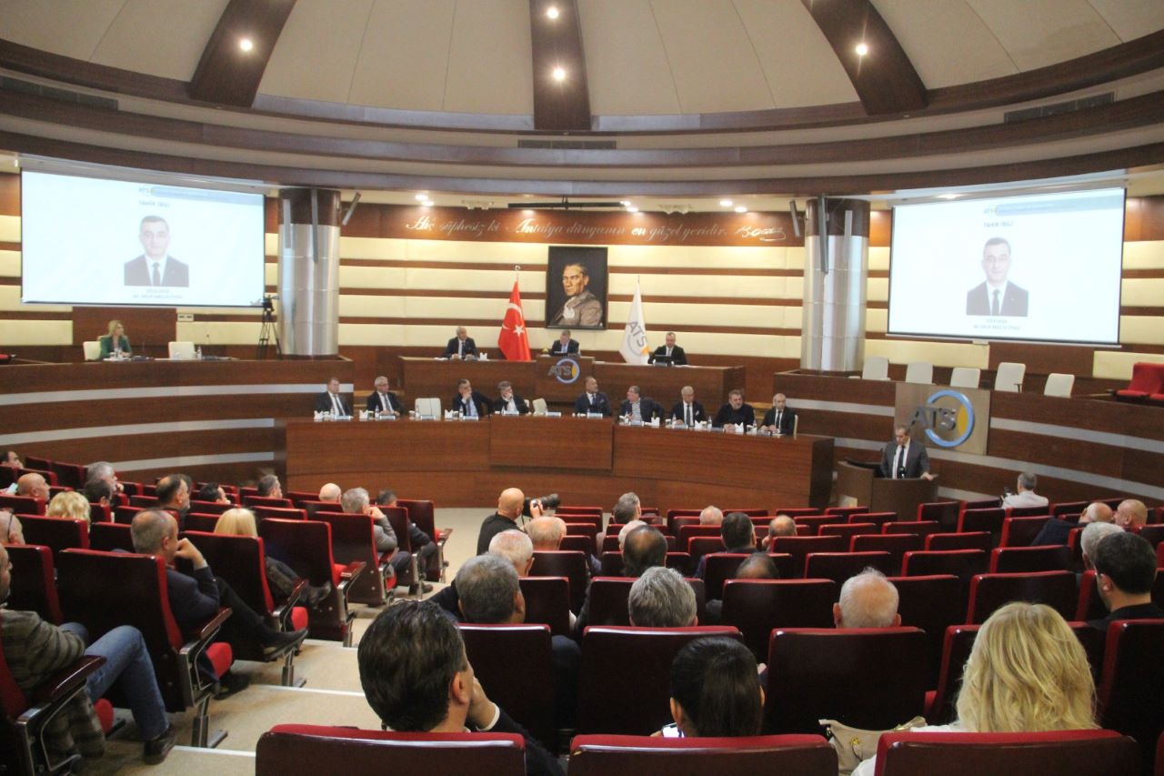 ATSO: "Siyasi Gündem Finansal Erişimi Zorlaştırdı"