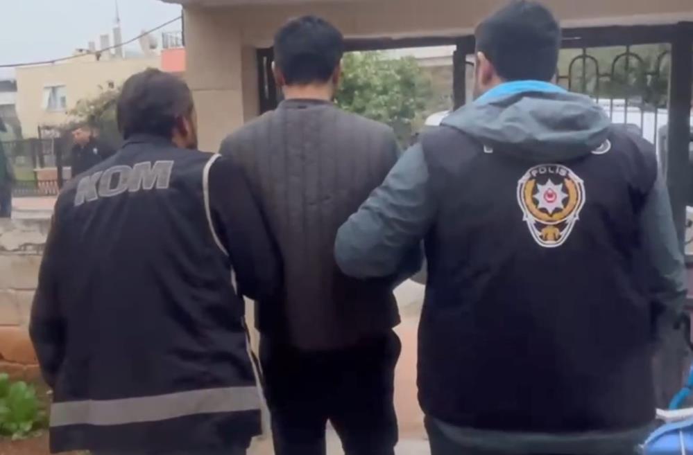 Mersin'de Yurt Dışı Bağlantılı Suç Örgütü Çökertildi