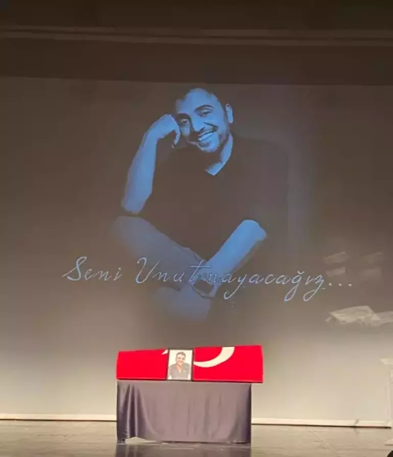 Şinasi Yurtsever'e Veda! Son Yolculuğuna Uğurlandı!12