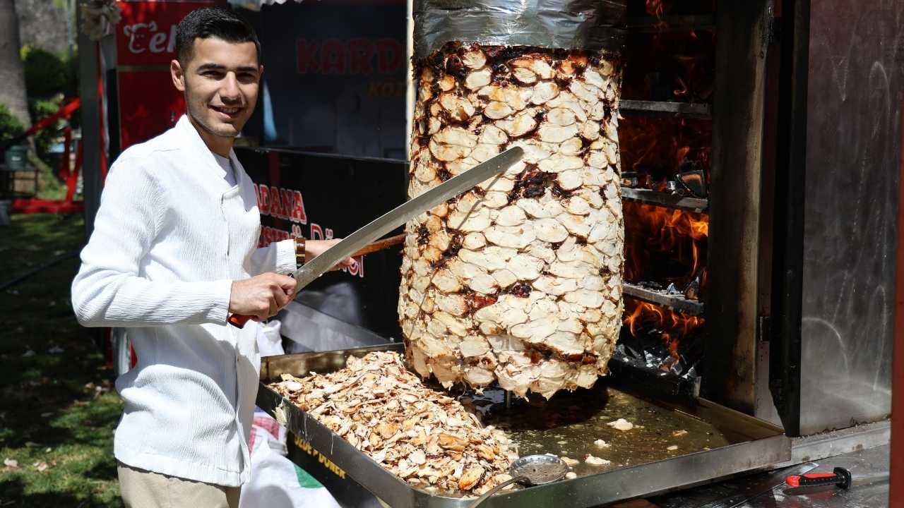 Adana'yı Karnaval Neşesi Sardı2